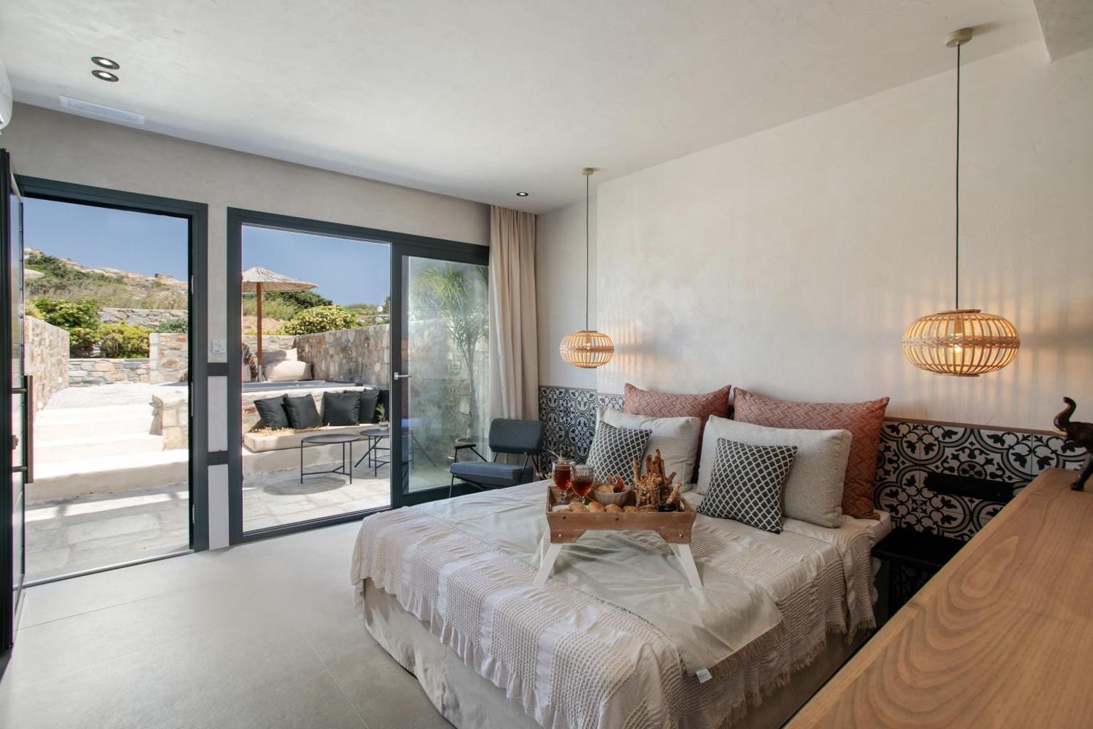 Delight Apartments Suites Stelida  Bagian luar foto