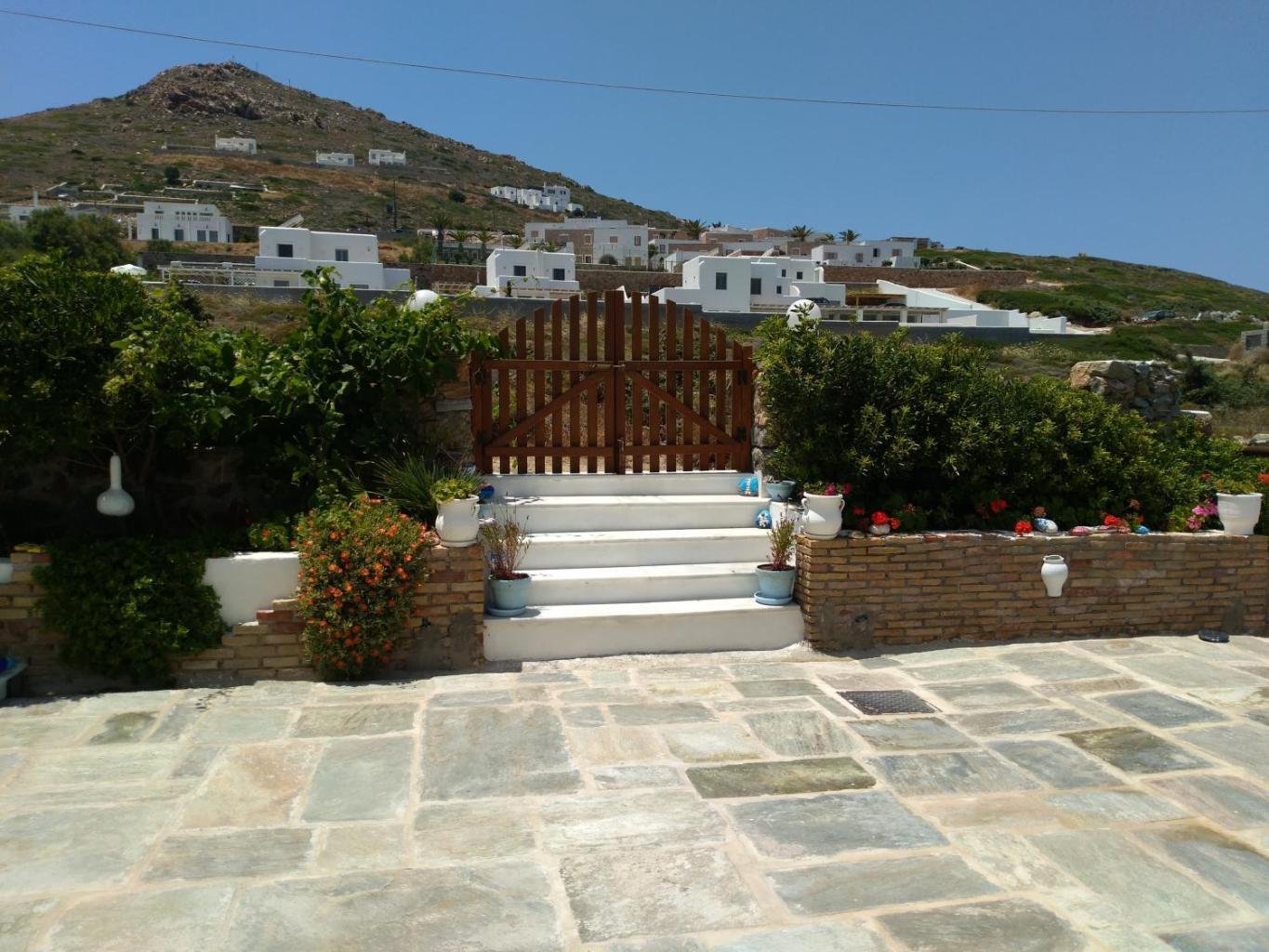 Delight Apartments Suites Stelida  Bagian luar foto