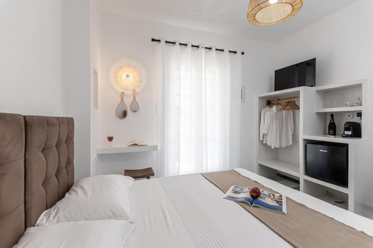 Delight Apartments Suites Stelida  Bagian luar foto