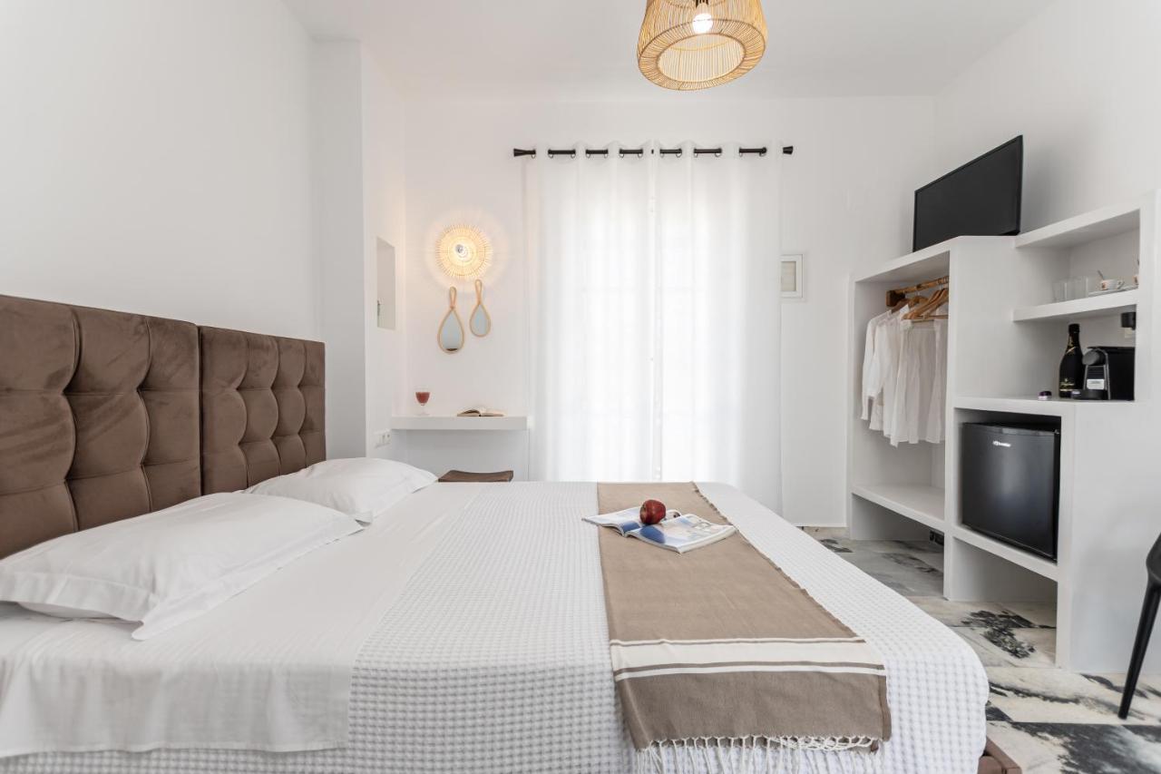 Delight Apartments Suites Stelida  Bagian luar foto
